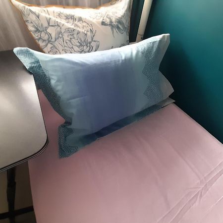 Just For Sleep-Daily Stay 20H To 10H Apres Votre Arrivee Dans Le Batiment D'Entree, Contact I'Hote Via Le Message Ici De Reservation Pour L'Enregistrement I'Entree Dans La Propriete Sans I'Approbation Est Interdite-Resevation D'Un Tiers Est Inaccepta Bobigny Exteriér fotografie