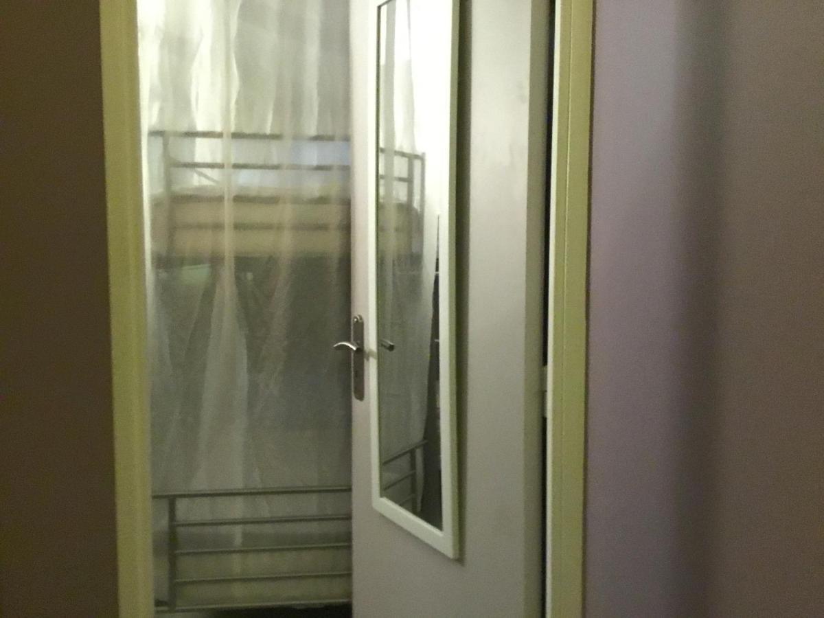 Just For Sleep-Daily Stay 20H To 10H Apres Votre Arrivee Dans Le Batiment D'Entree, Contact I'Hote Via Le Message Ici De Reservation Pour L'Enregistrement I'Entree Dans La Propriete Sans I'Approbation Est Interdite-Resevation D'Un Tiers Est Inaccepta Bobigny Exteriér fotografie